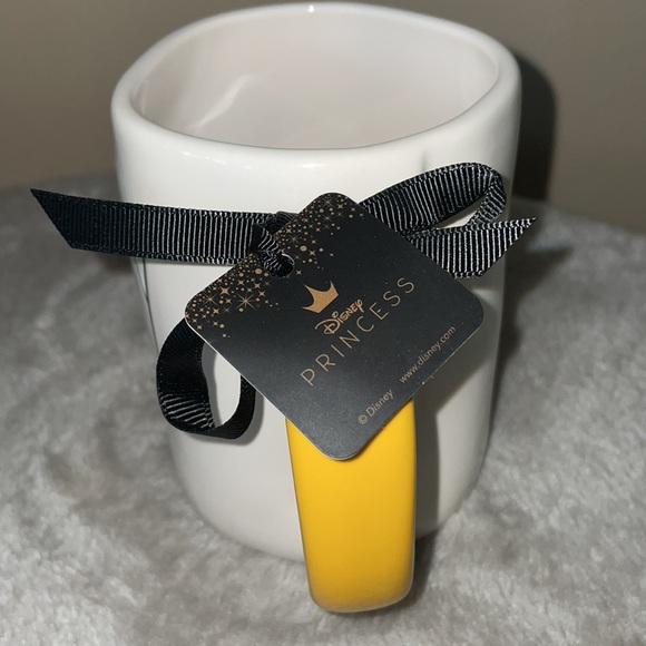 Rae Dunn Princess collection Happy Seven Dwarves mug new - Picture 3 of 7